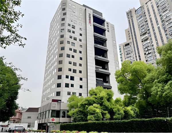 【中航德必WE】徐家汇三轨交汇，露台景观创意园区火热招租！
